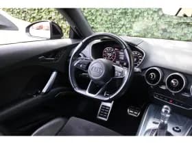 Audi TT thumbnail 10