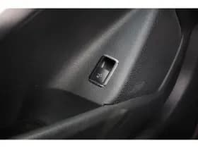 Mercedes-Benz CLA-Klasse thumbnail 18
