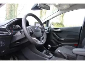 Ford Fiesta thumbnail 4