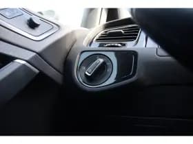 Volkswagen Golf thumbnail 18