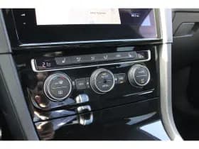 Volkswagen Golf thumbnail 22