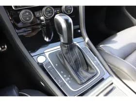 Volkswagen Golf thumbnail 24
