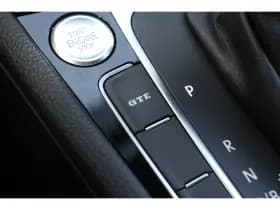 Volkswagen Golf thumbnail 26