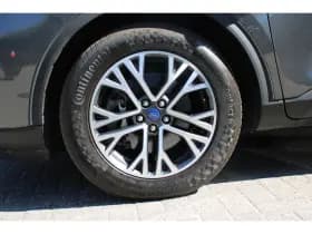 Ford Kuga thumbnail 38