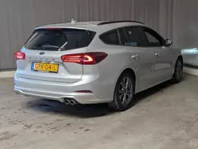 Ford Focus thumbnail 4