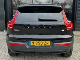 Volvo XC40 thumbnail 5