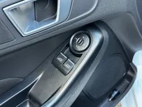 Ford Fiesta thumbnail 11
