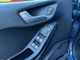 Ford Fiesta thumbnail 11