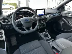 Ford Focus thumbnail 10