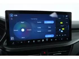Ford Kuga thumbnail 44
