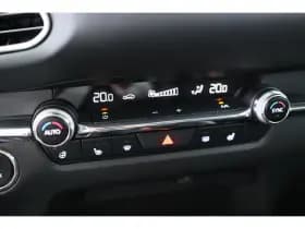 Mazda CX-30 thumbnail 13