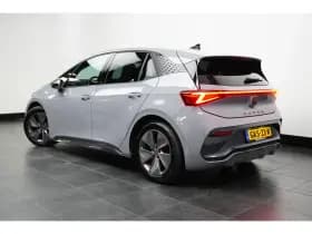 CUPRA Born thumbnail 5