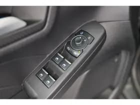 Ford Kuga thumbnail 24
