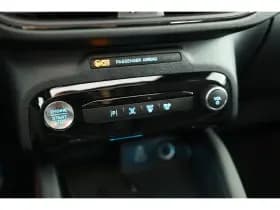 Ford Kuga thumbnail 38