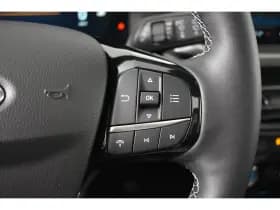 Ford Kuga thumbnail 38
