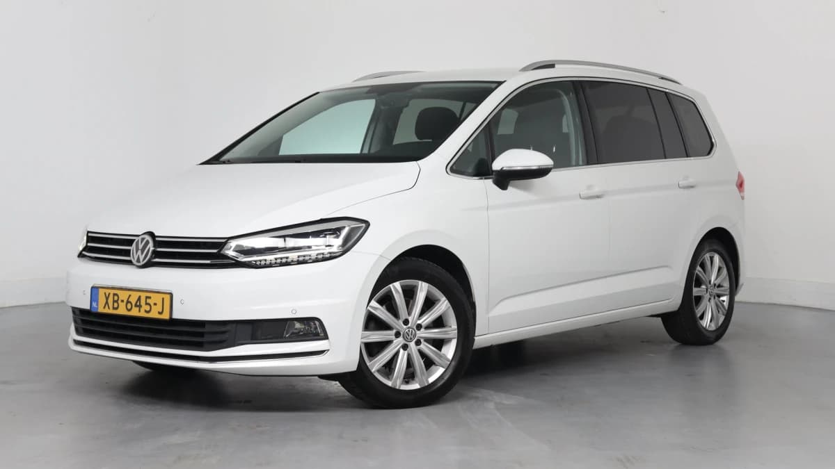 Volkswagen Touran — foto 1
