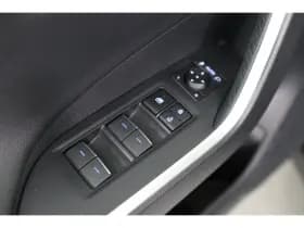 Toyota RAV4 thumbnail 25