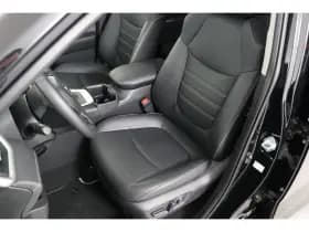 Toyota RAV4 thumbnail 6