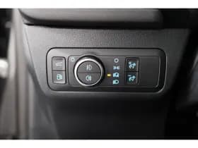 Ford Kuga thumbnail 35