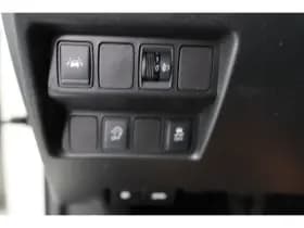 Nissan Qashqai thumbnail 16