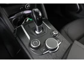 Alfa Romeo Stelvio thumbnail 50