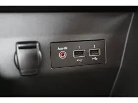 Renault Clio thumbnail 33