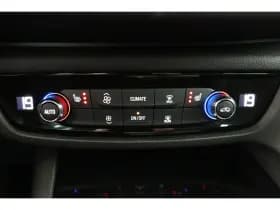 Opel Insignia Sports Tourer thumbnail 12