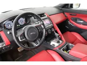 Jaguar E-Pace thumbnail 5