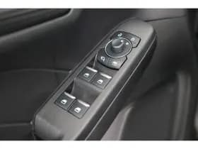 Ford Kuga thumbnail 26