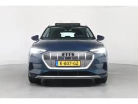 Audi e-tron thumbnail 5
