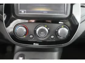 Renault Captur thumbnail 31