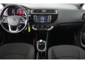 Kia Rio thumbnail 4