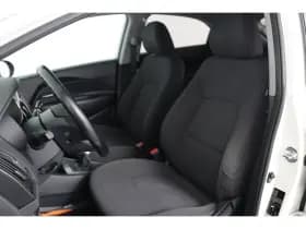 Kia Rio thumbnail 6