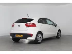 Kia Rio thumbnail 7