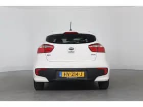 Kia Rio thumbnail 8