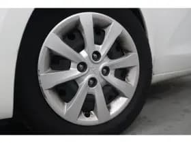 Kia Rio thumbnail 10