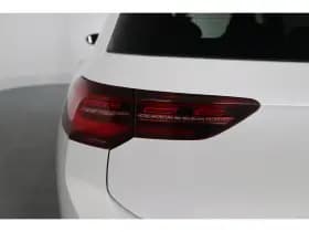 Volkswagen Golf thumbnail 32