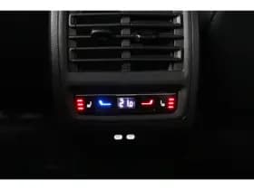 Volkswagen Golf thumbnail 35