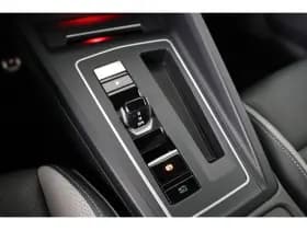 Volkswagen Golf thumbnail 41