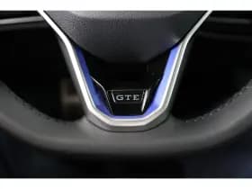 Volkswagen Golf thumbnail 43