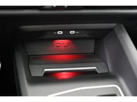 Volkswagen Golf thumbnail 48