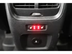 Ford Kuga thumbnail 36