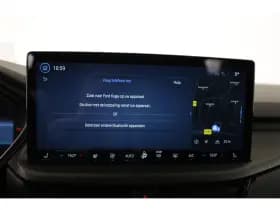 Ford Kuga thumbnail 44