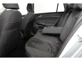 Volkswagen Golf thumbnail 30