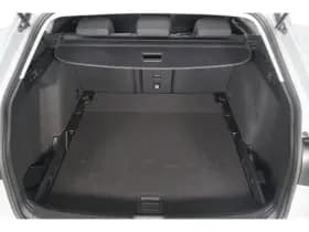 Volkswagen Golf thumbnail 36