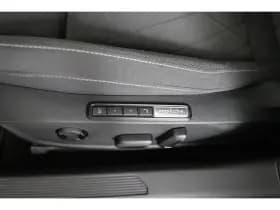Volkswagen Golf thumbnail 8