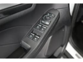 Ford Kuga thumbnail 26