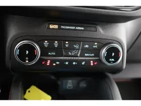 Ford Kuga thumbnail 38