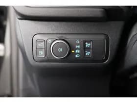 Ford Kuga thumbnail 42