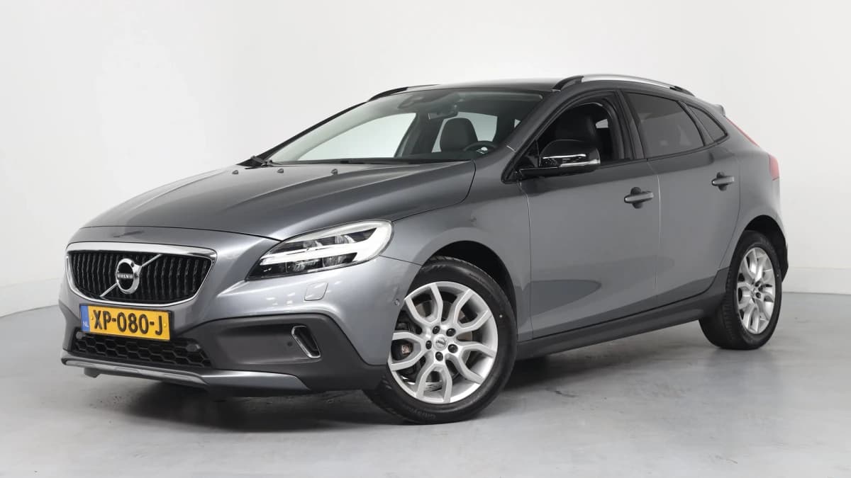 Volvo V40 — foto 1
